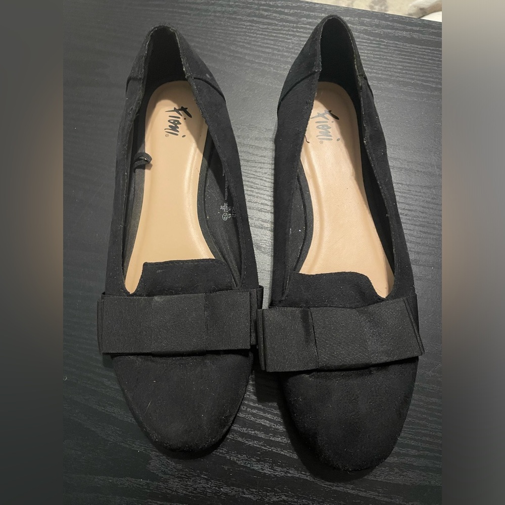 Size 10 black Fioni bow loafer